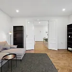 Big Spacious Central Apartment In Vienna
